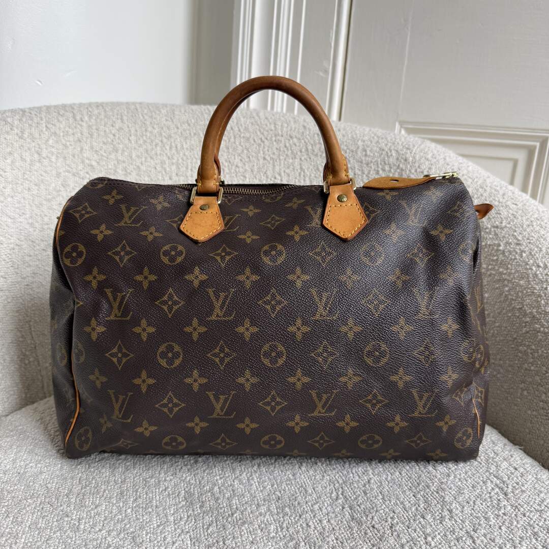 Louis Vuitton Monogram Speedy 35 Handbag