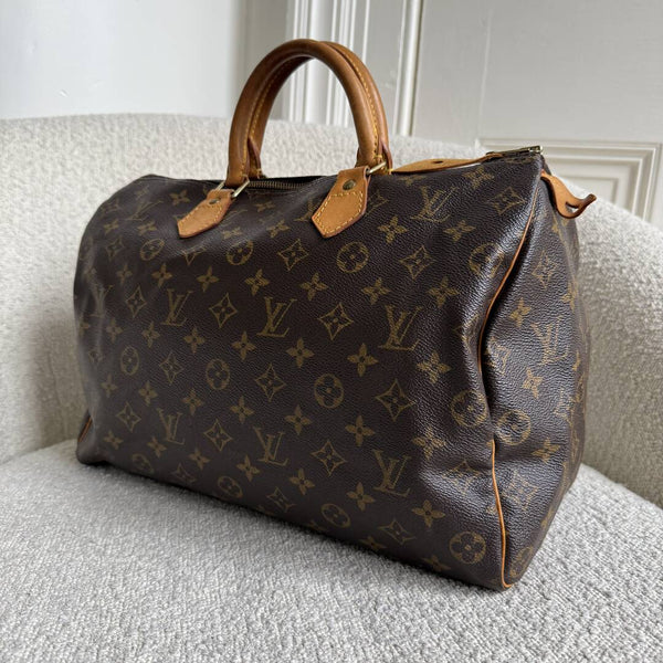 Louis Vuitton Monogram Speedy 35 Handbag