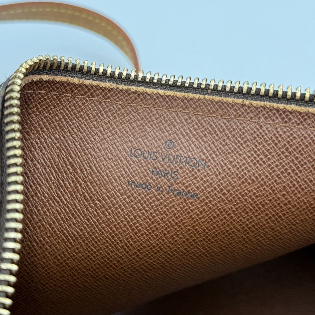 2005 Louis Vuitton Monogram Papillon 30 Handbag