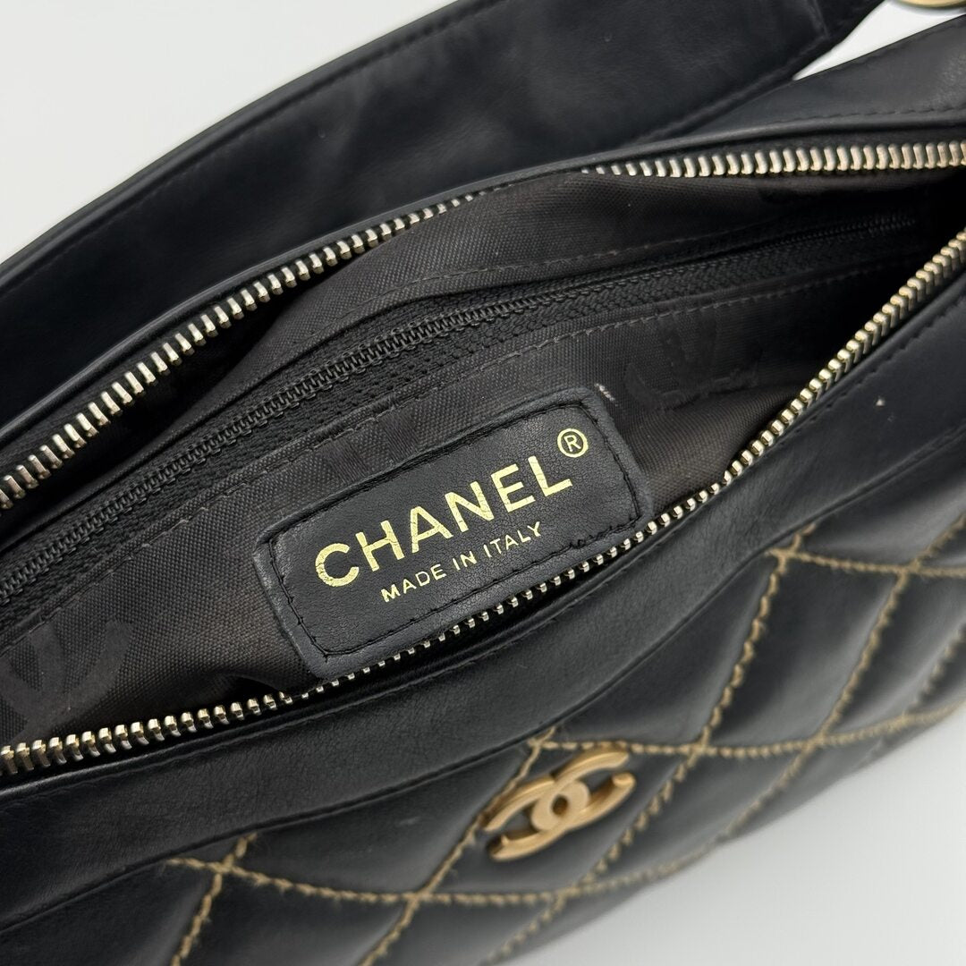 2005 Chanel CC Surpique Wild Stitch Black Leather Handbag