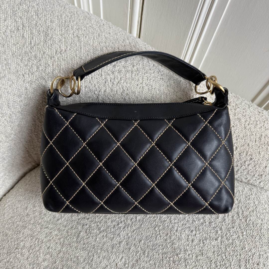 2005 Chanel CC Surpique Wild Stitch Black Leather Handbag