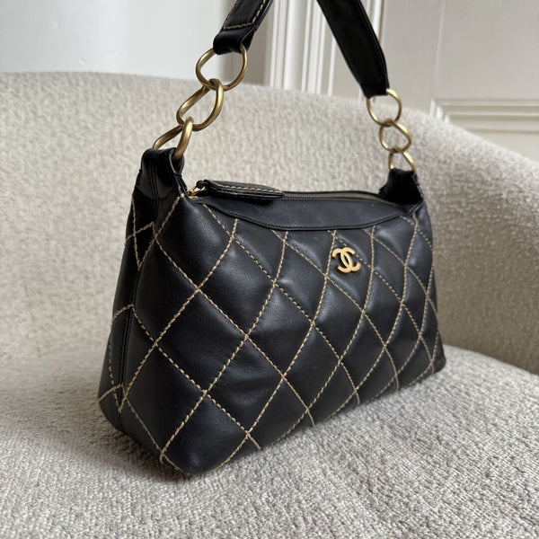 2005 Chanel CC Surpique Wild Stitch Black Leather Handbag