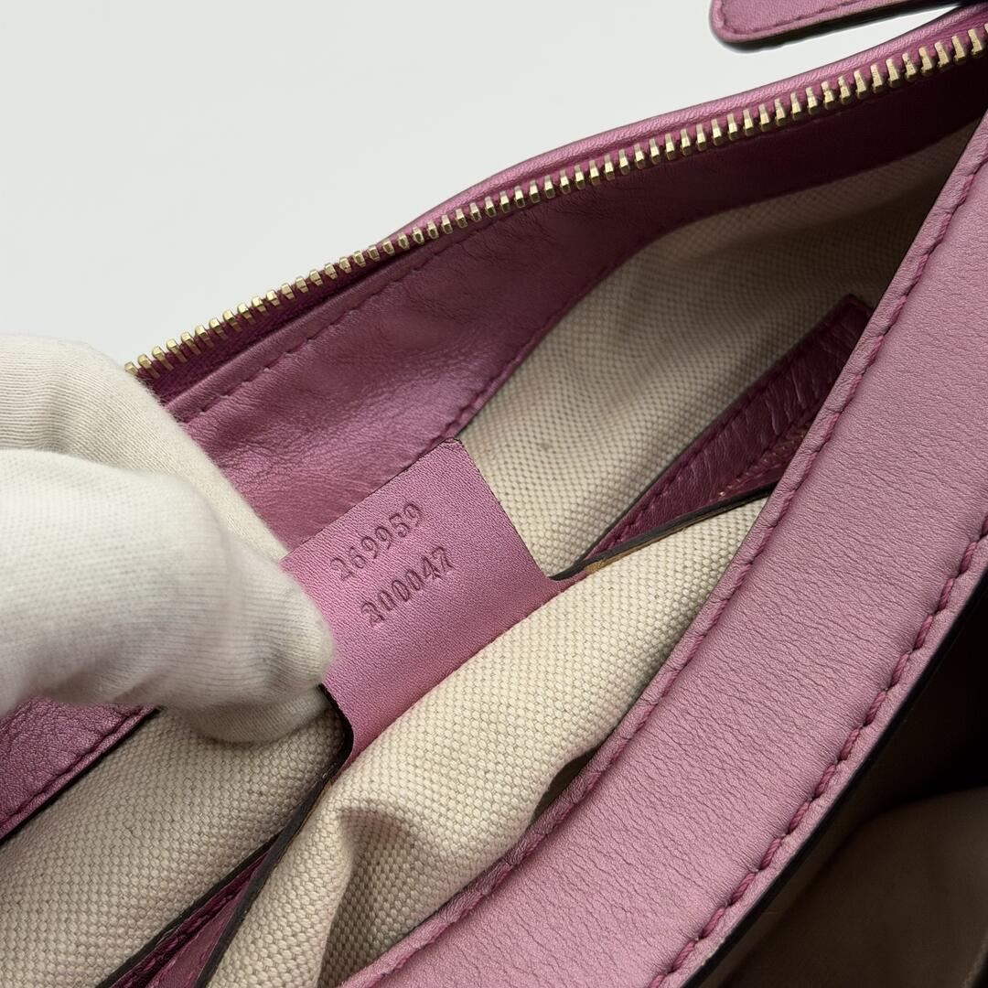 Gucci GG Canvas Heart Brit Pink Shoulder Bag