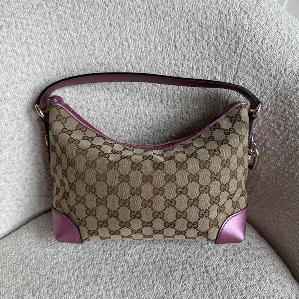 Gucci GG Canvas Heart Brit Pink Shoulder Bag