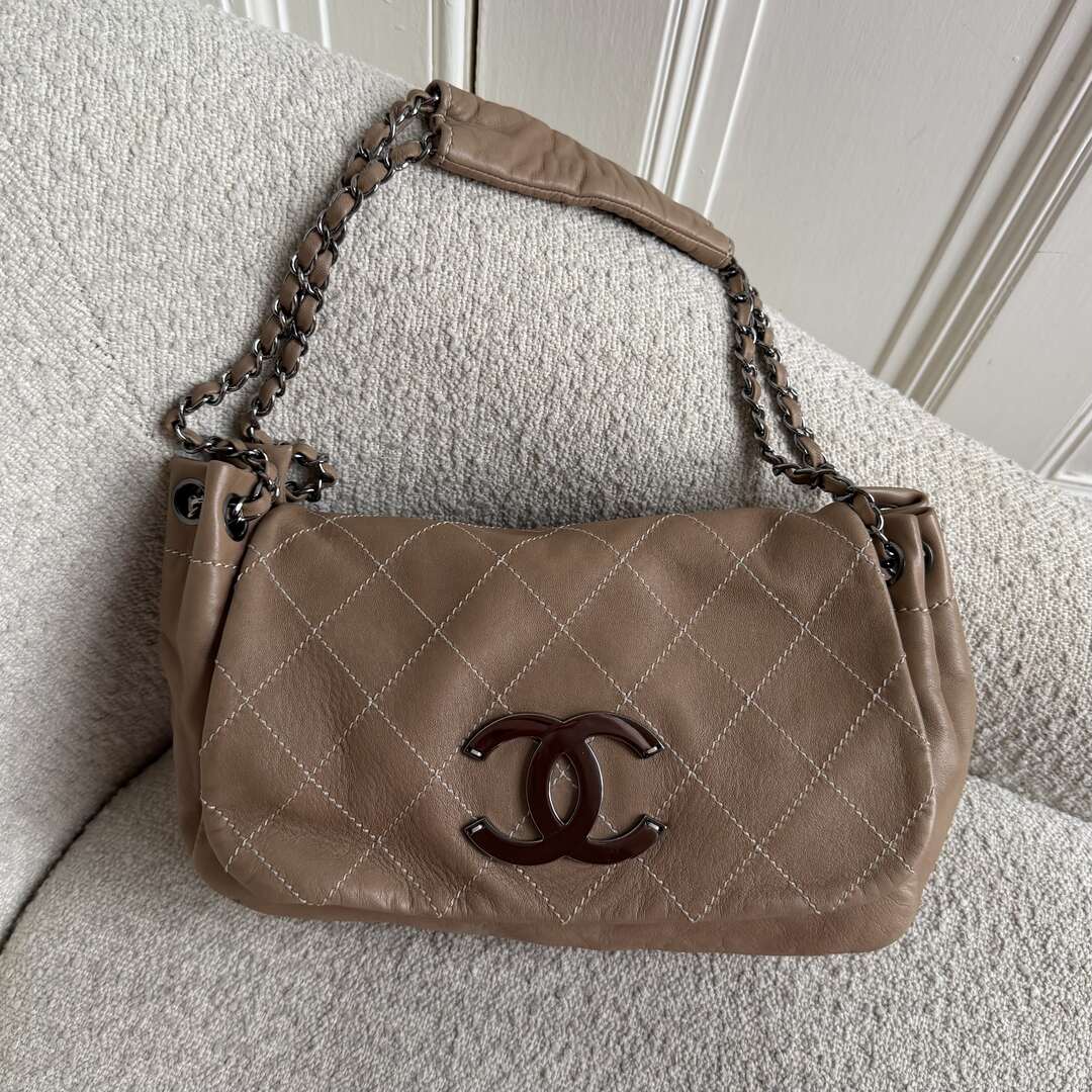 2004 Chanel CC Wild Stitch Surpique Chain Flap Beige Shoulder Bag