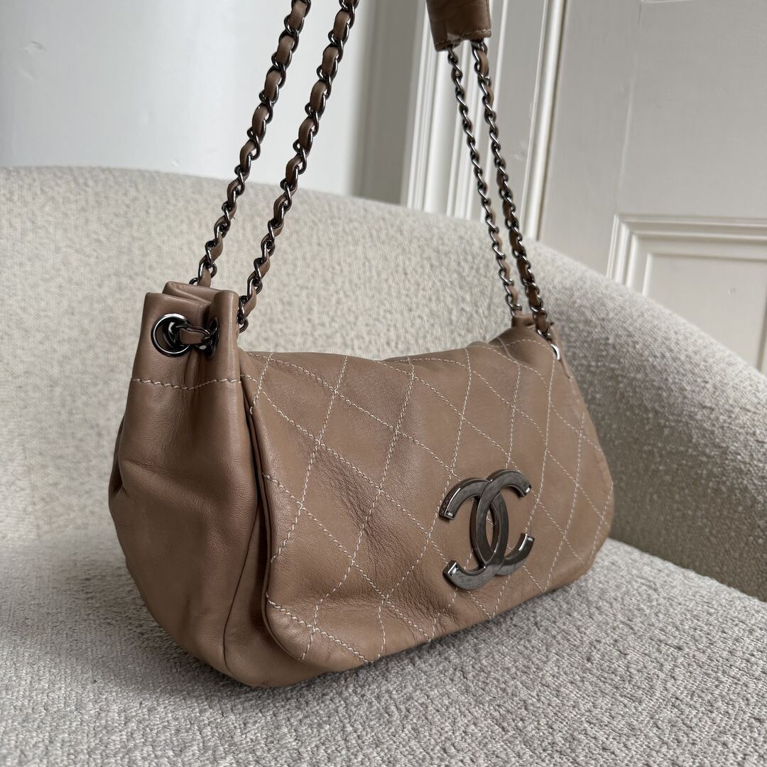 2004 Chanel CC Wild Stitch Surpique Chain Flap Beige Shoulder Bag