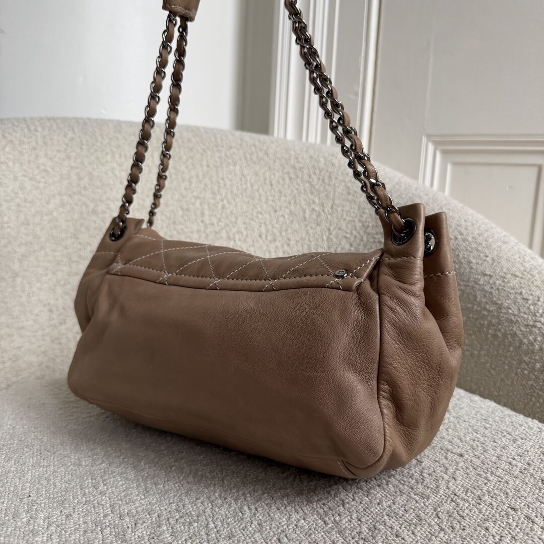 2004 Chanel CC Wild Stitch Surpique Chain Flap Beige Shoulder Bag