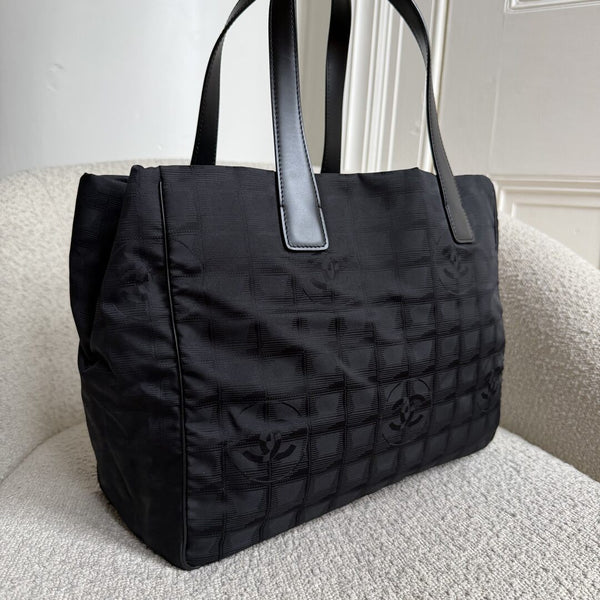 2005 Chanel CC Travel Line Black Tote Bag