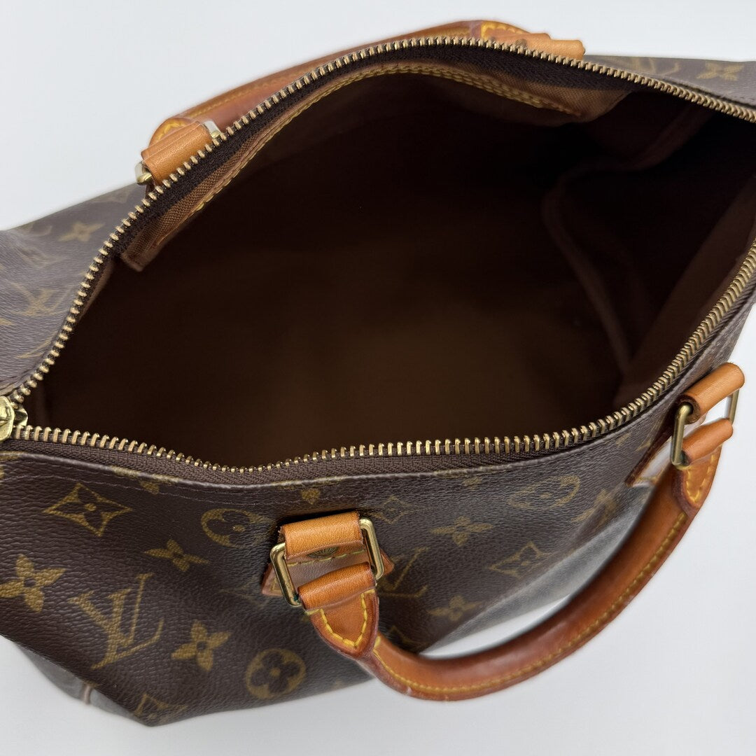 Louis Vuitton Monogram Speedy 30 Handbag