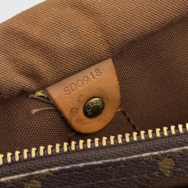 Louis Vuitton Monogram Speedy 30 Handbag