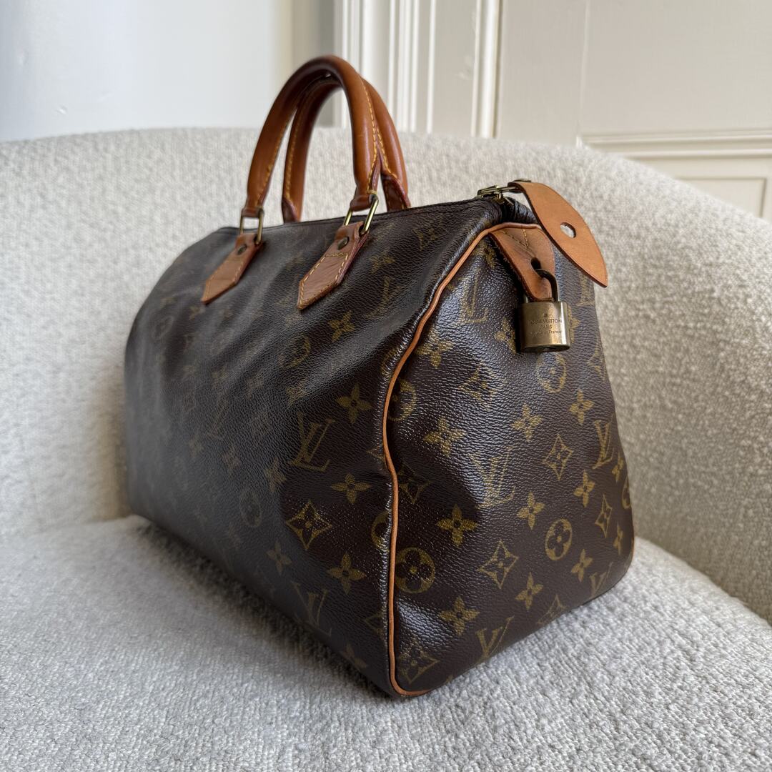 Louis Vuitton Monogram Speedy 30 Handbag