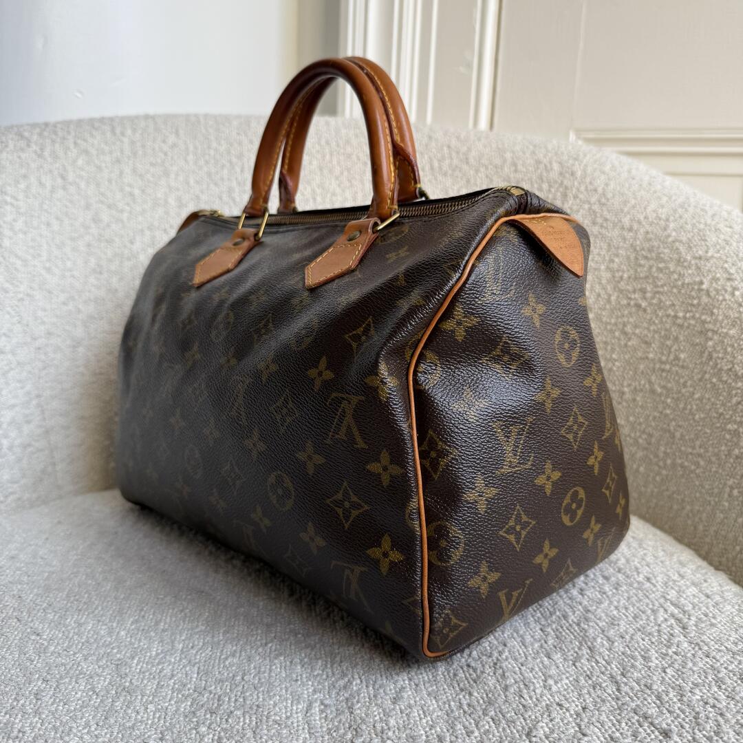 Louis Vuitton Monogram Speedy 30 Handbag