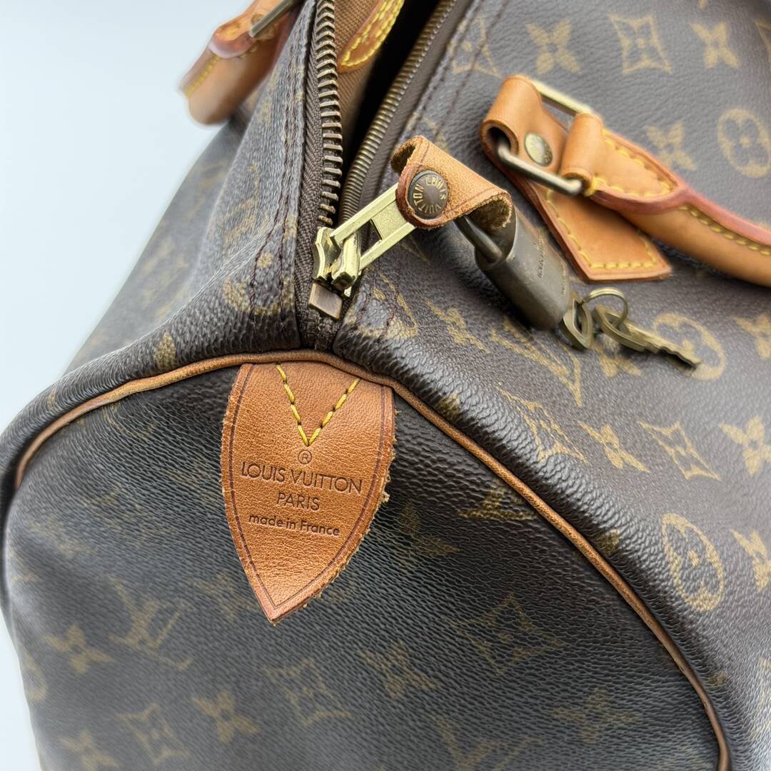 Louis Vuitton Monogram Speedy 30 Handbag