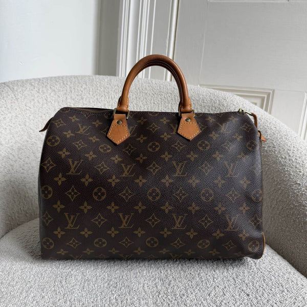 Louis Vuitton Monogram Speedy 30 Handbag