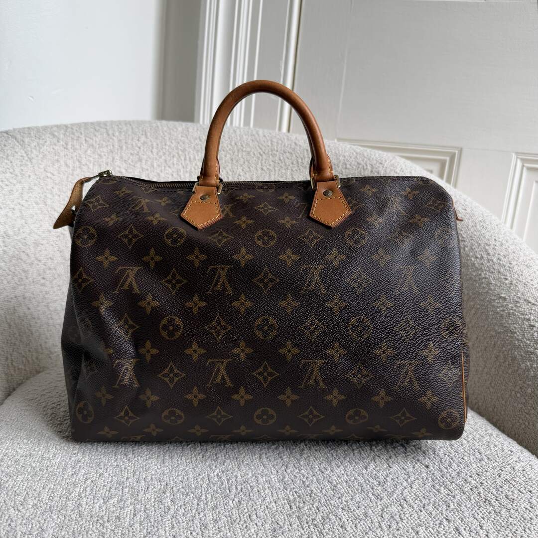 Louis Vuitton Monogram Speedy 30 Handbag