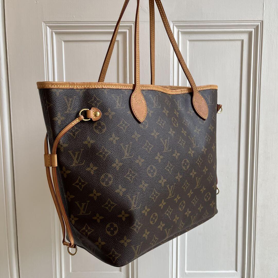 Louis Vuitton Monogram Neverfull MM Tote Bag