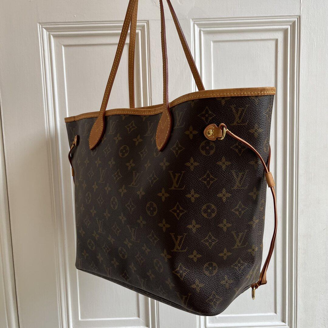 Louis Vuitton Monogram Neverfull MM Tote Bag