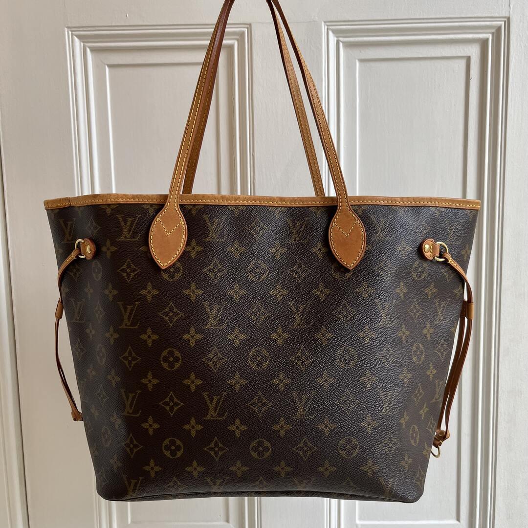 Louis Vuitton Monogram Neverfull MM Tote Bag