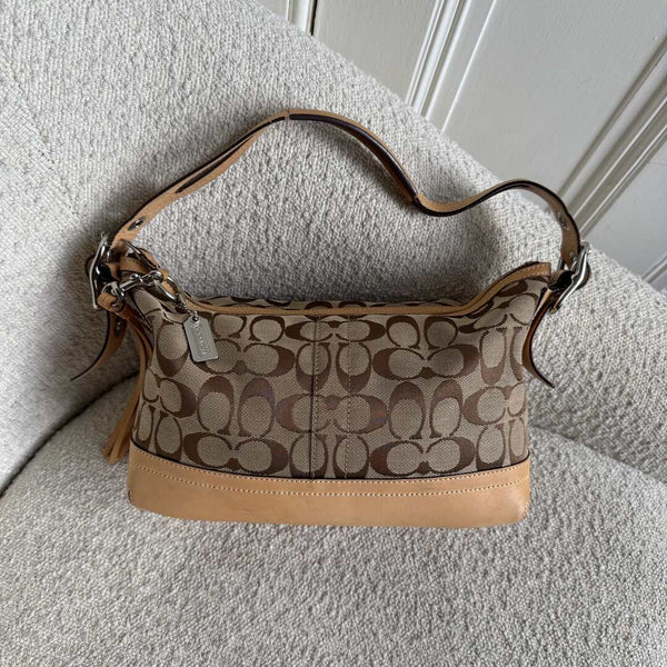 バッグ COACH Signature Hobo Shoulder Bag Tassel Photo21-11-2025_140656_grande.