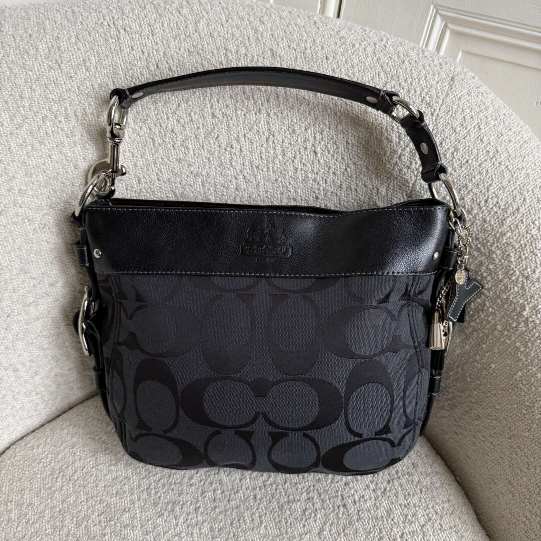 Coach Signature Black Shoulder Bag