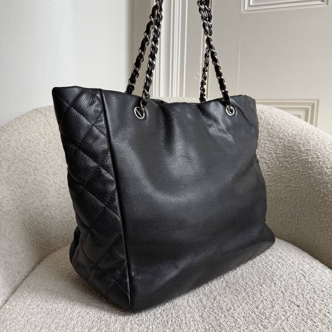 2005 Chanel Timeless Classic Black Leather Chain Tote Bag