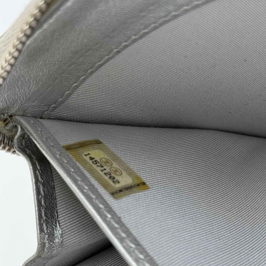 2010 Chanel CC Lambskin Quilted Silver Leather Zip Wallet