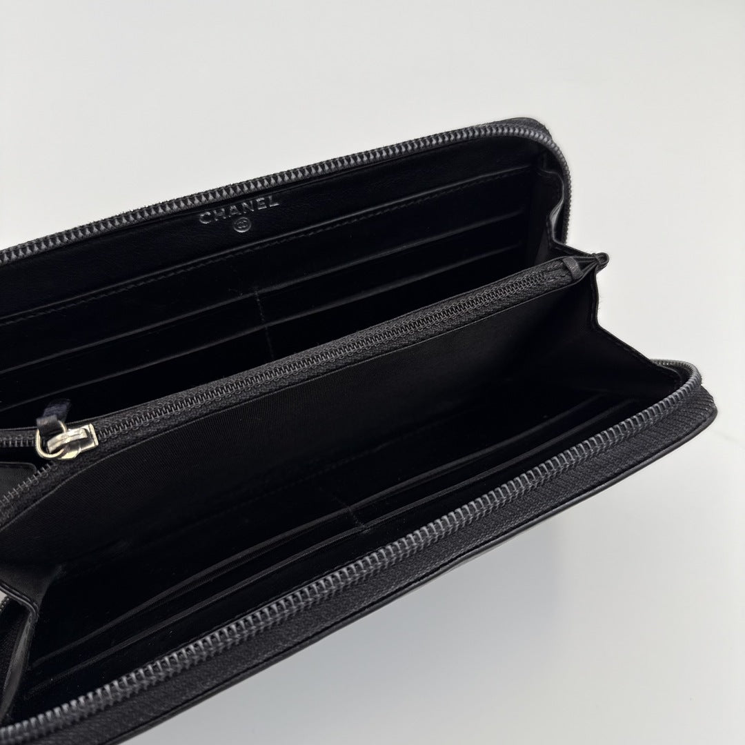 2010 Chanel CC Caviar Black Leather Wallet