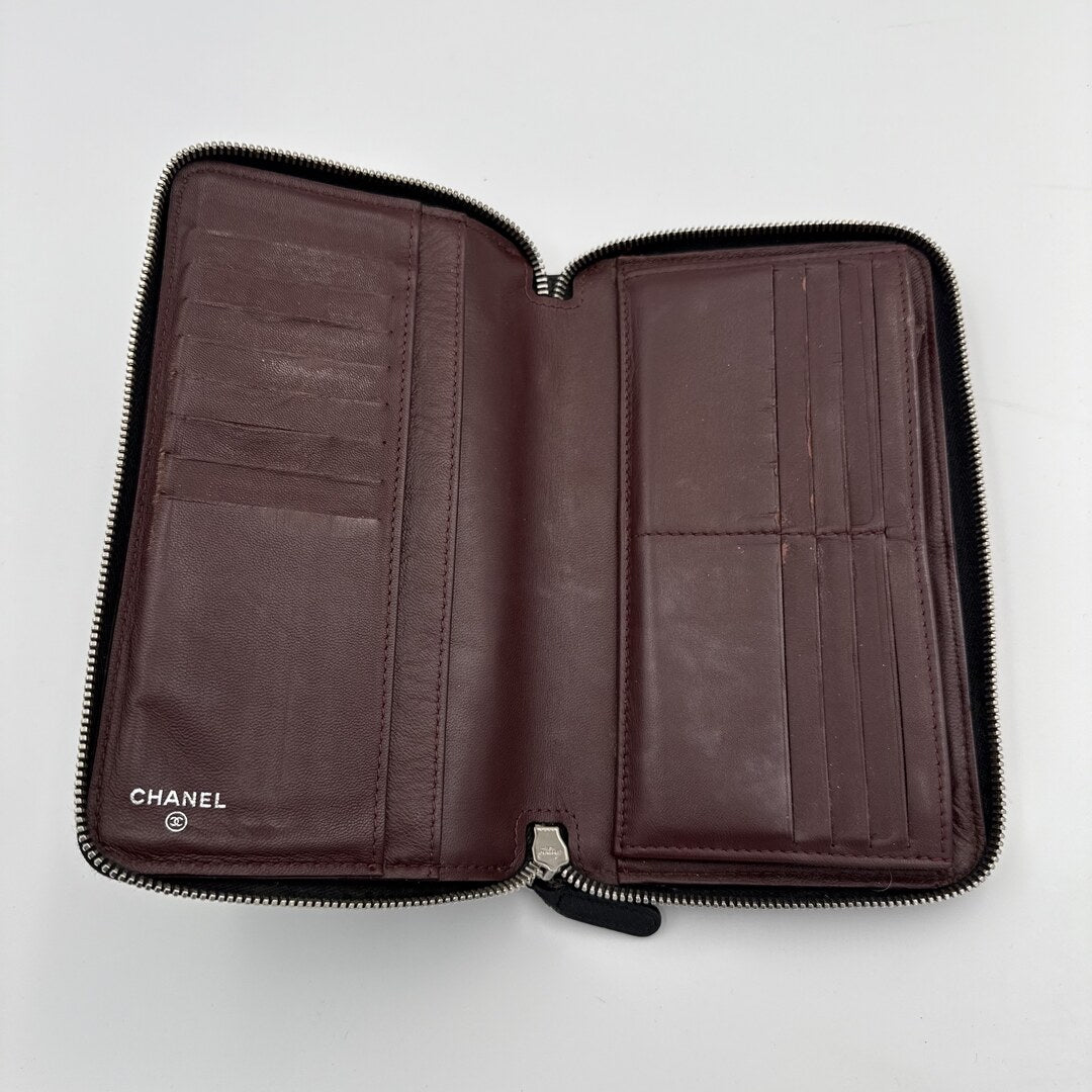 2011 Chanel CC Matelasse Lambskin Black Leather Long Zip Wallet