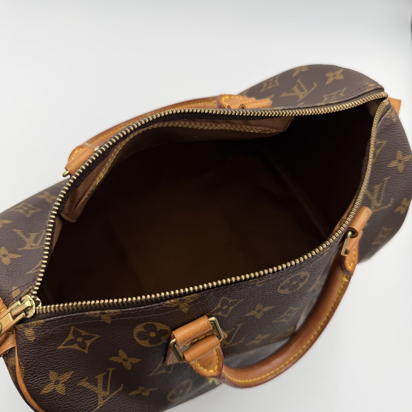 Louis Vuitton Monogram Speedy 30 Handbag