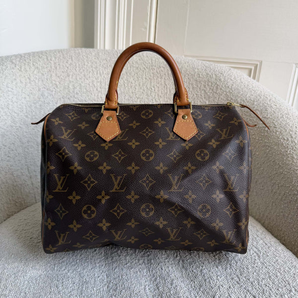 Louis Vuitton Monogram Speedy 30 Handbag