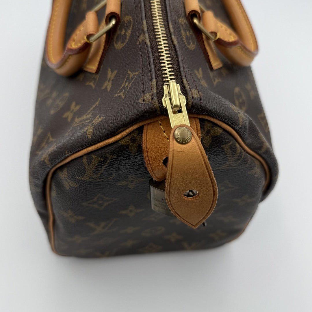 2001 Louis Vuitton Monogram Speedy 30 Handbag