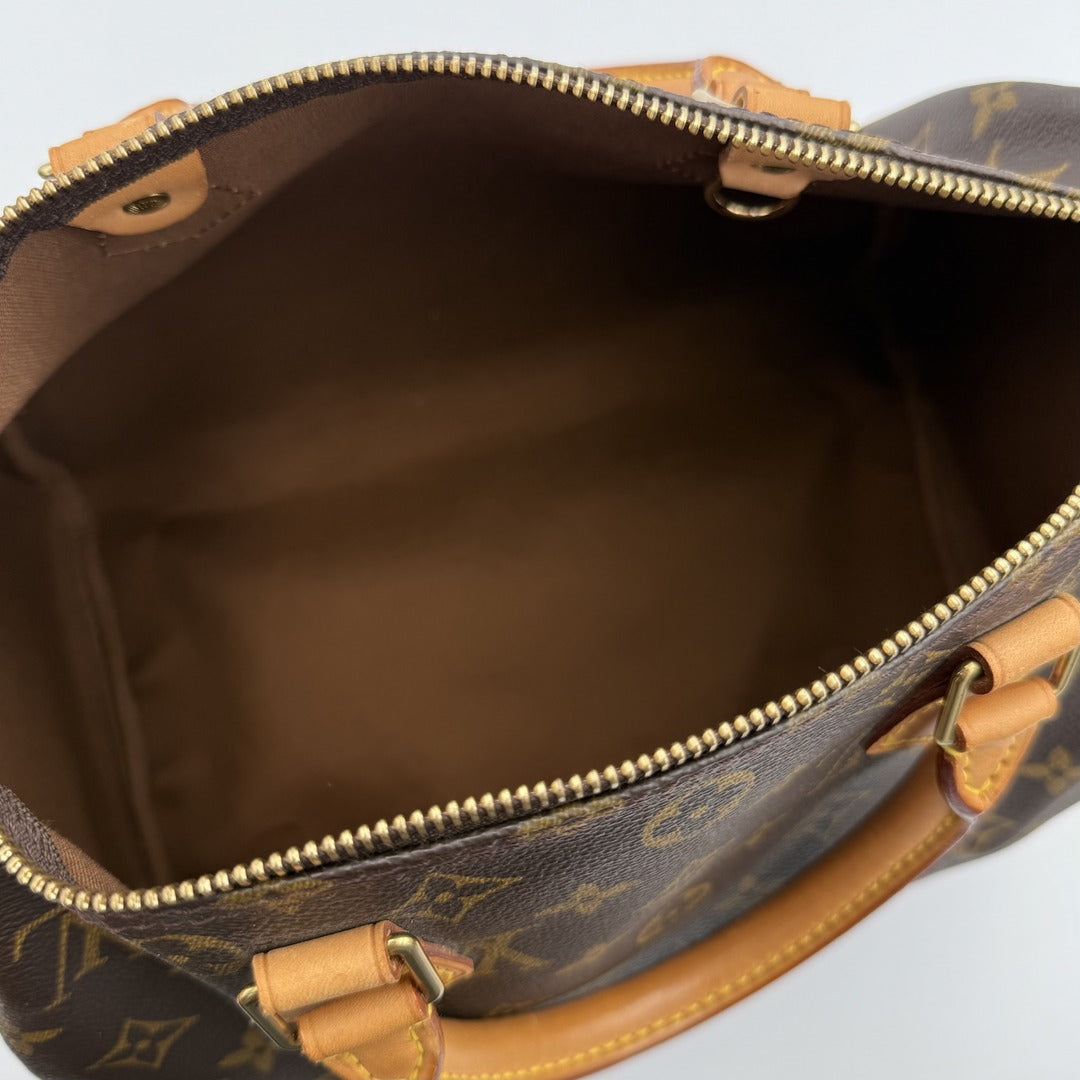 2001 Louis Vuitton Monogram Speedy 30 Handbag