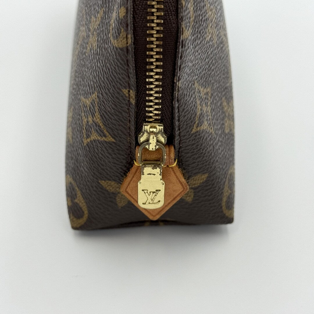2005 Louis Vuitton Monogram Cosmetic Pouch