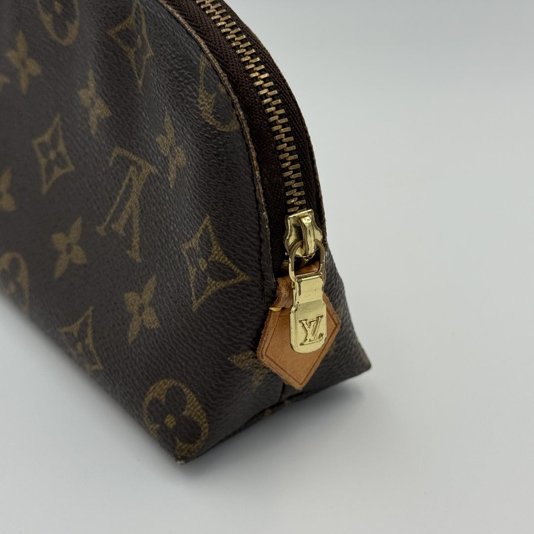 2008 Louis Vuitton Monogram Cosmetic Pouch