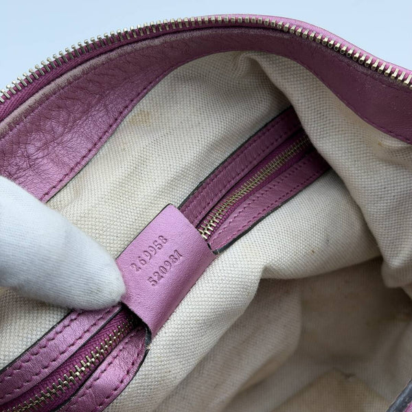 Gucci GG Canvas Heart-Brit Hobo Pink Shoulder Bag