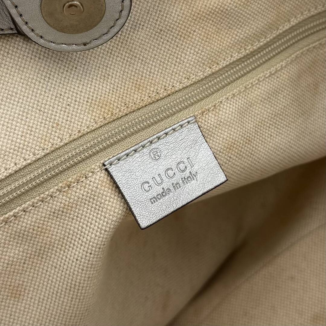 Gucci Sukey Metallic Silver Leather Shoulder Bag