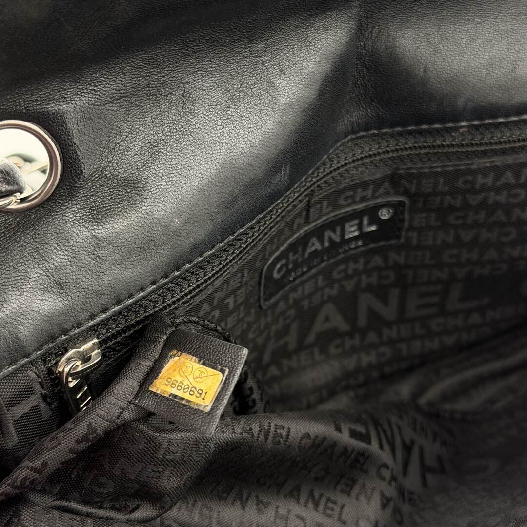 2005 Chanel Oversized CC Diamond Stitch Flap Black Shoulder Bag