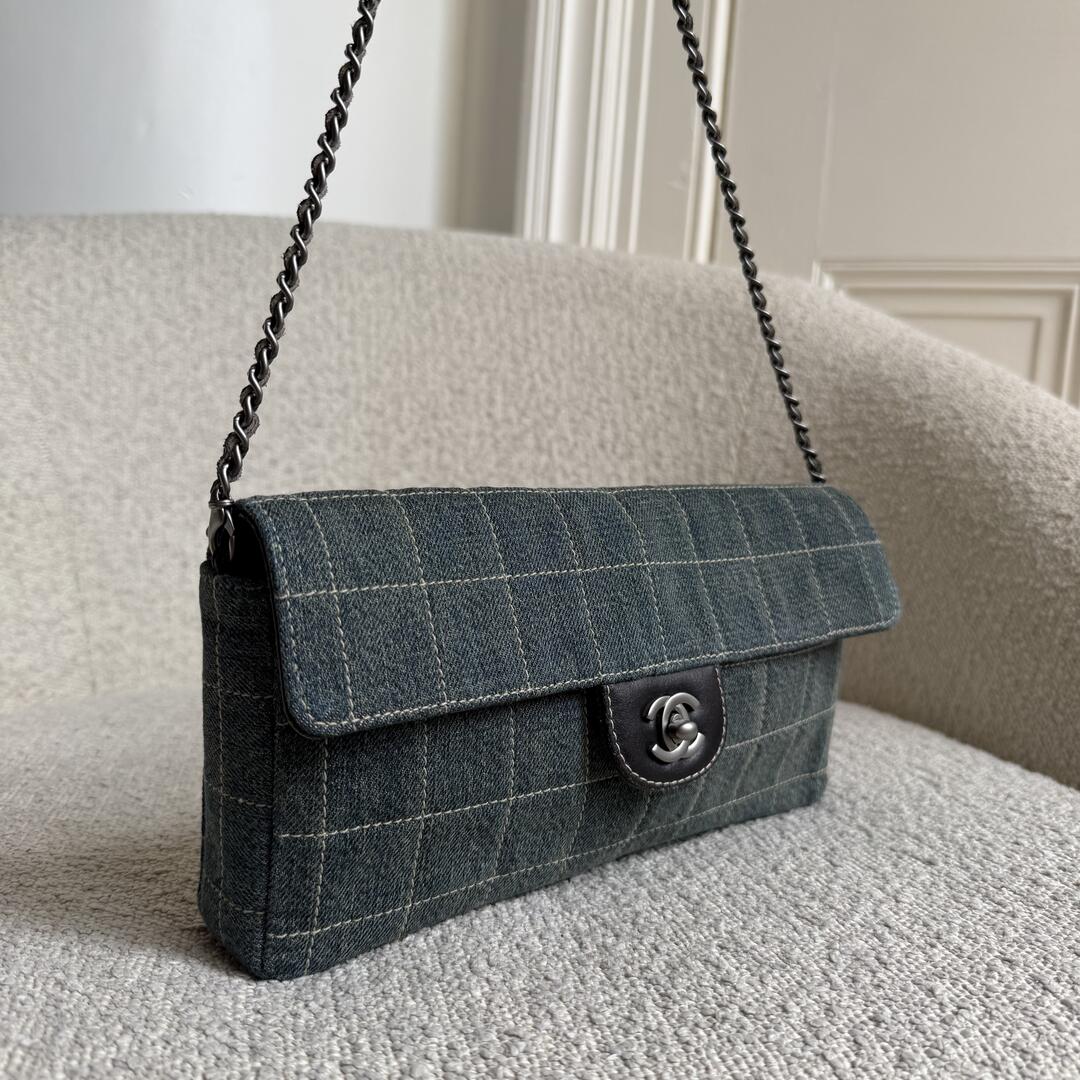 2000 Chanel Blue Denim Chocolate Bar Flap Mini Shoulder Bag