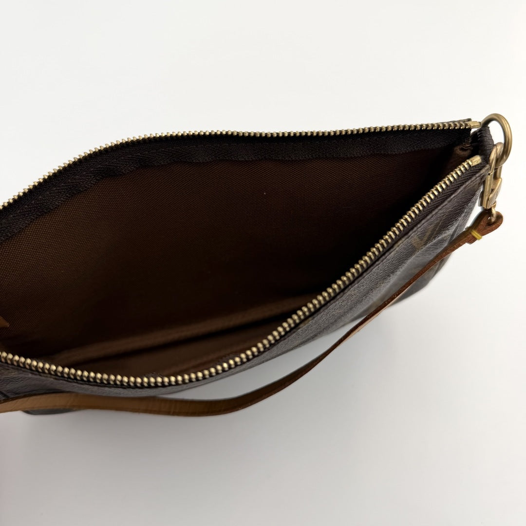 2000 Louis Vuitton Monogram Pochette Accessories Shoulder Bag