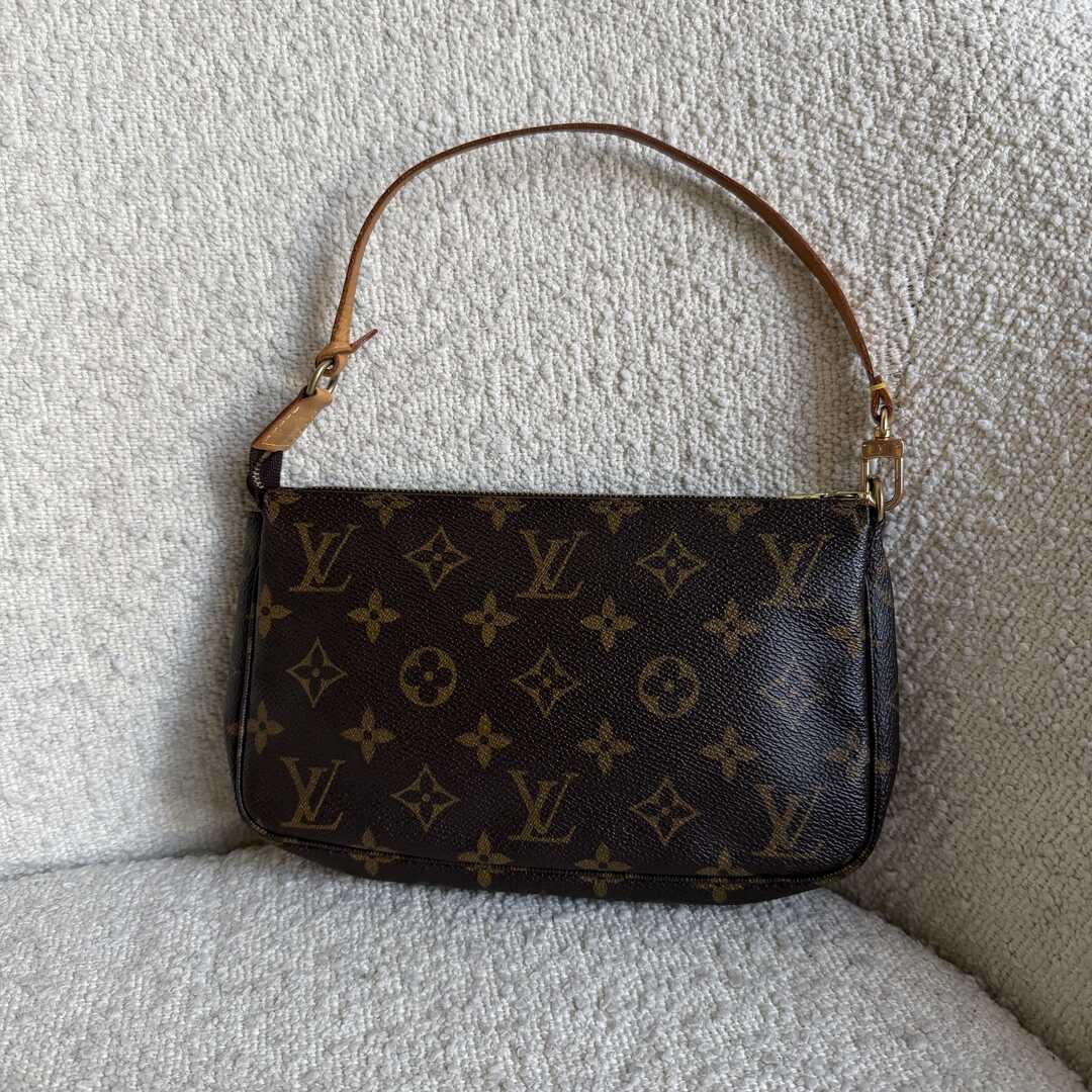 2000 Louis Vuitton Monogram Pochette Accessories Shoulder Bag