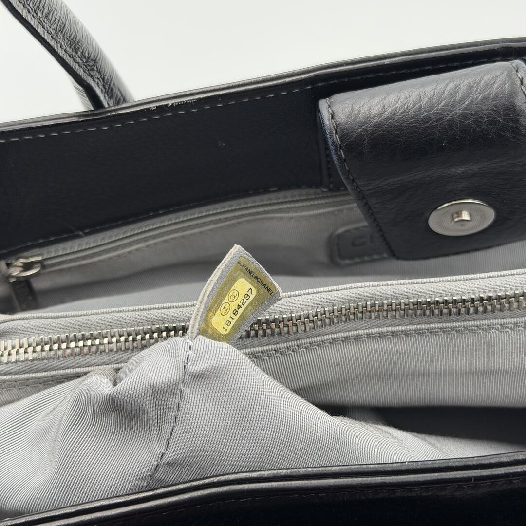 2014 Chanel Executive Cerf Caviar Black Leather Tote Bag