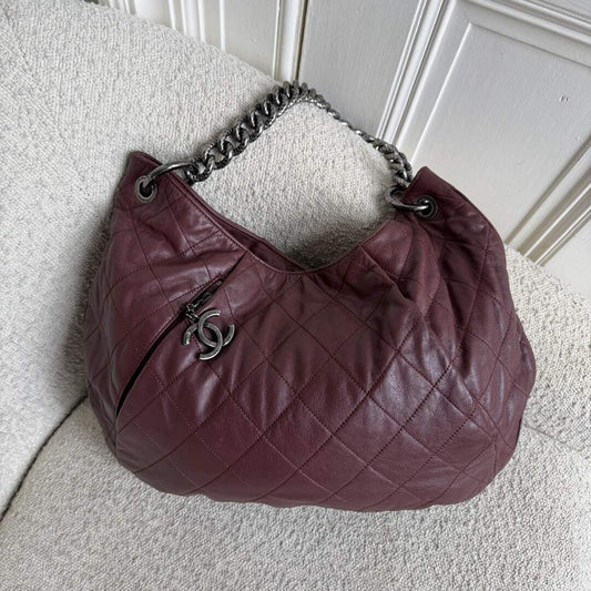 2012 Chanel Burgundy Quilted Pleats Hobo Leather Shoulder Bag