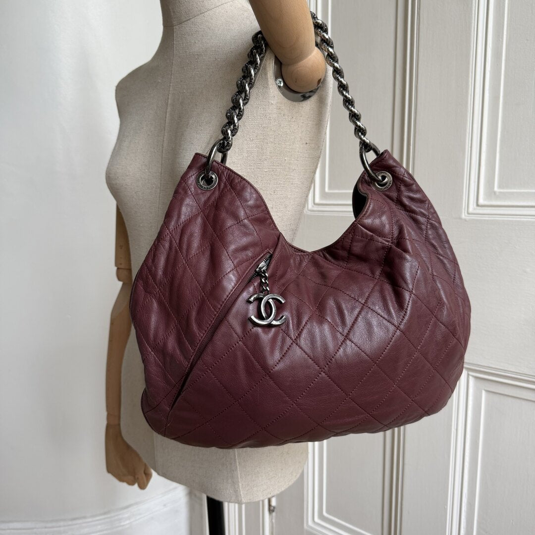 2012 Chanel Burgundy Quilted Pleats Hobo Leather Shoulder Bag
