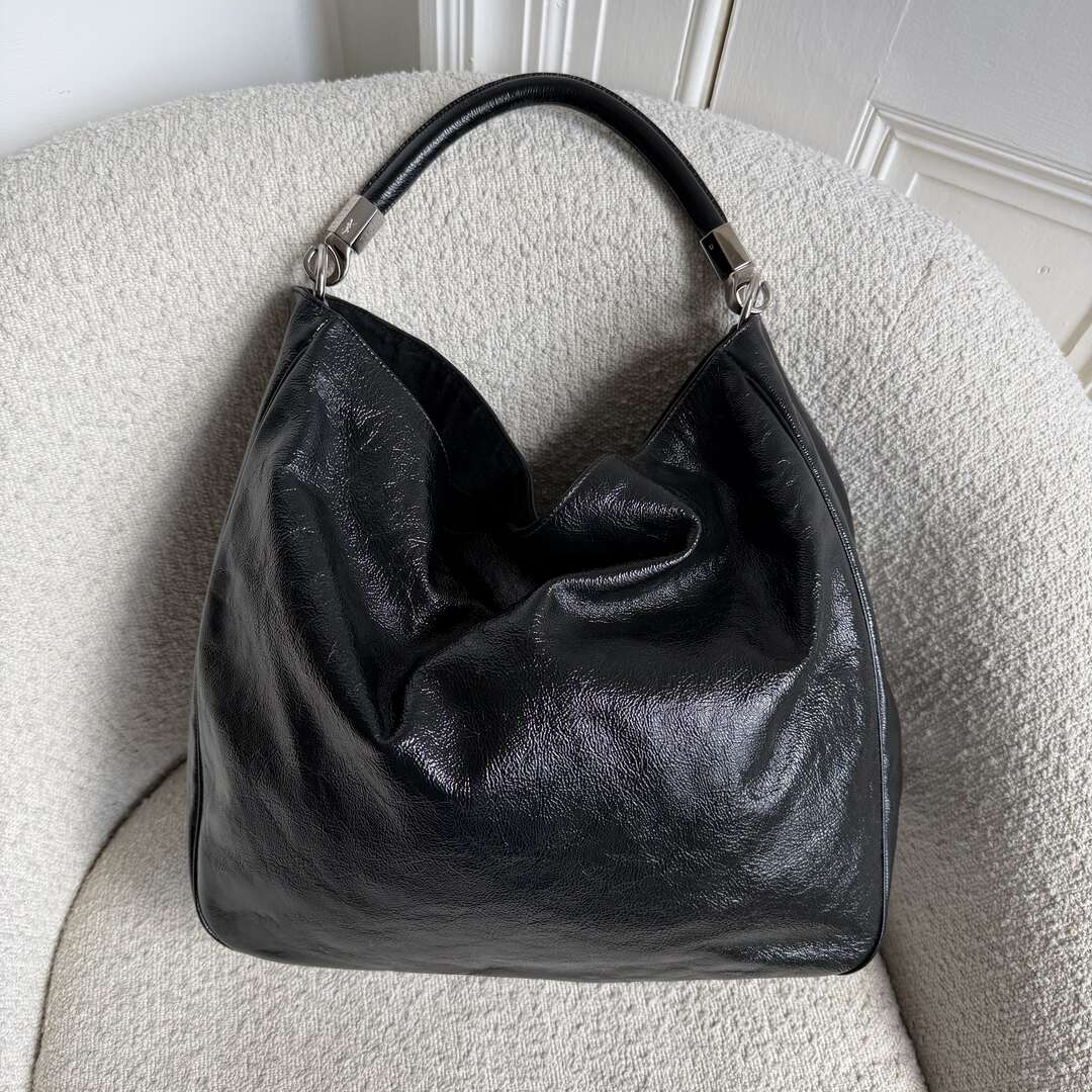 Yves Saint Laurent Roady Hobo Leather Black Shoulder Bag