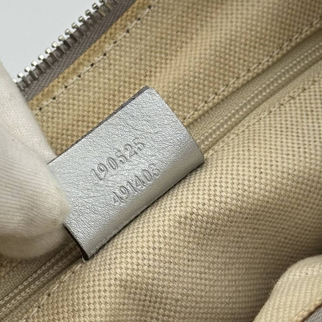 Gucci Guccissima Abbey Metallic Silver Shoulder Bag