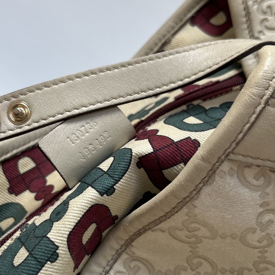 Gucci Guccissima Abbey Leather Cream Tote Bag