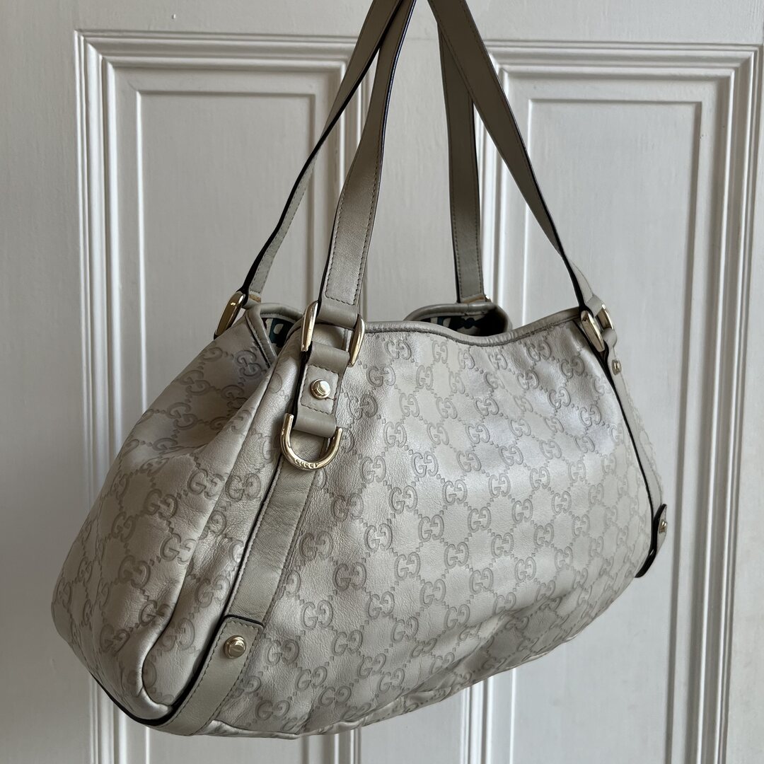 Gucci Guccissima Abbey Leather Cream Tote Bag