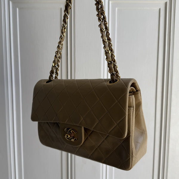 90s Chanel Matelasse Double Flap Chain 24K Gold Beige Shoulder Bag