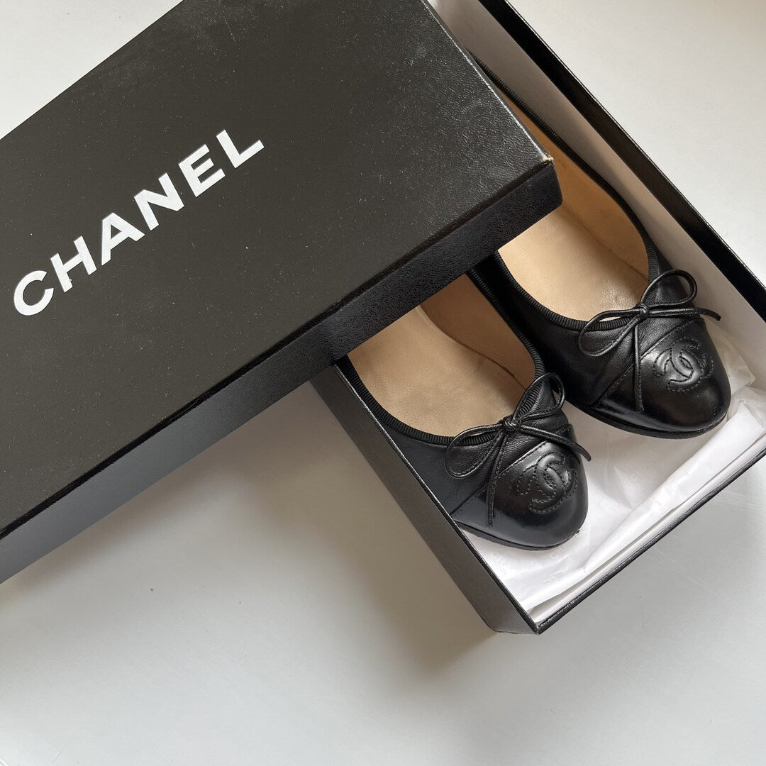 Chanel Bow Leather Black Ballet Flats