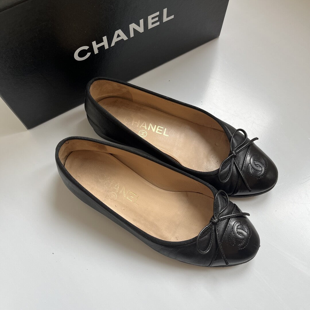 Chanel Bow Leather Black Ballet Flats